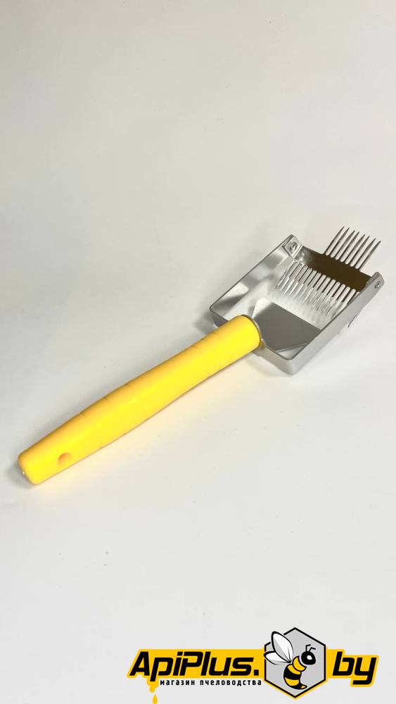 Вилка-культиватор для распечатки сот (16+8 игл) ручка пластик от интернет-магазина apiplus.by