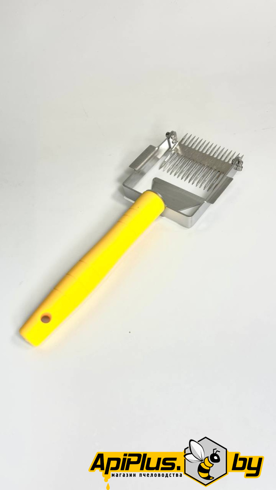 Вилка-культиватор для распечатки сот 16+16 игл (ручка пластик) от интернет-магазина apiplus.by